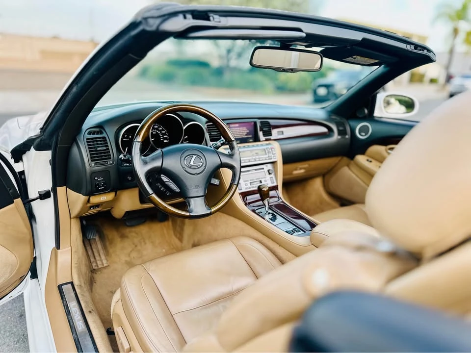 2007 Lexus SC430 - Image 8 of 19