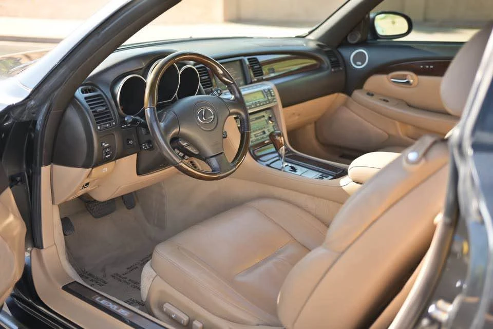 2007 Lexus SC430 - Image 6 of 15
