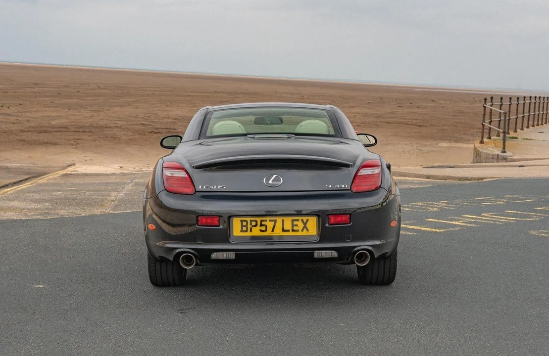 2007 Lexus SC430 - Image 13 of 30