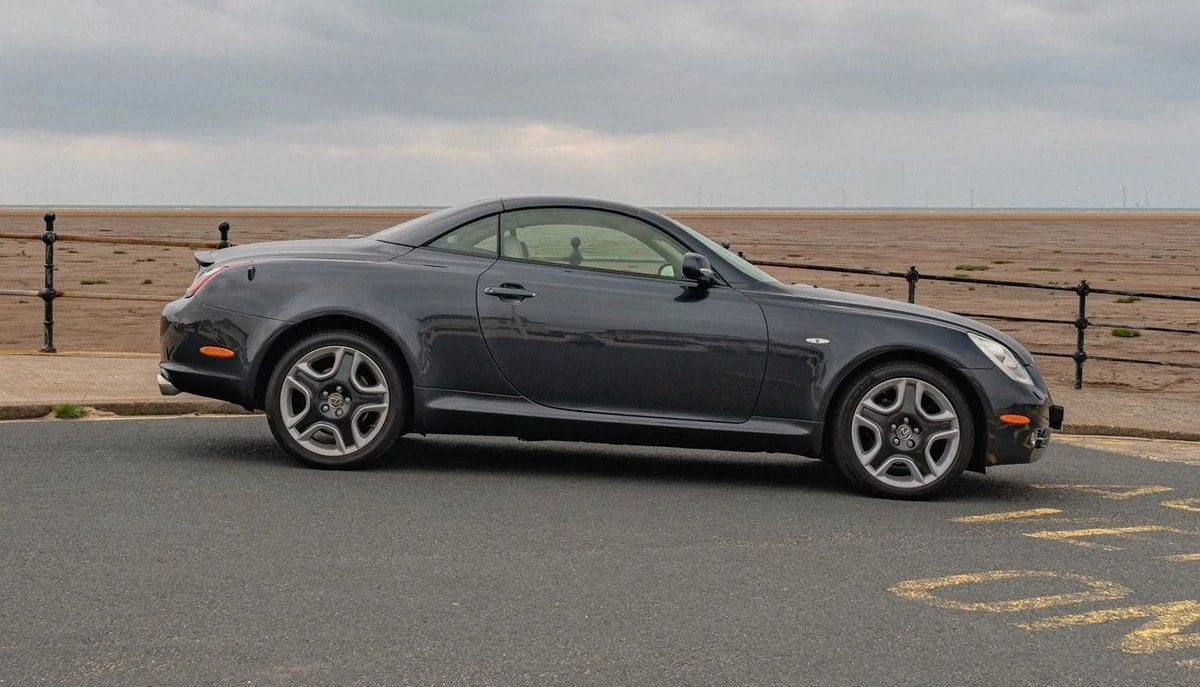 2007 Lexus SC430 - Image 17 of 30