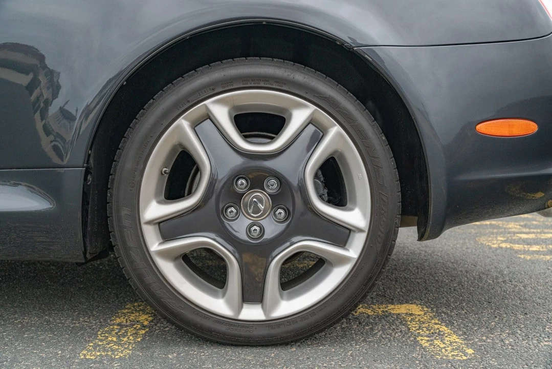 2007 Lexus SC430 - Image 25 of 30