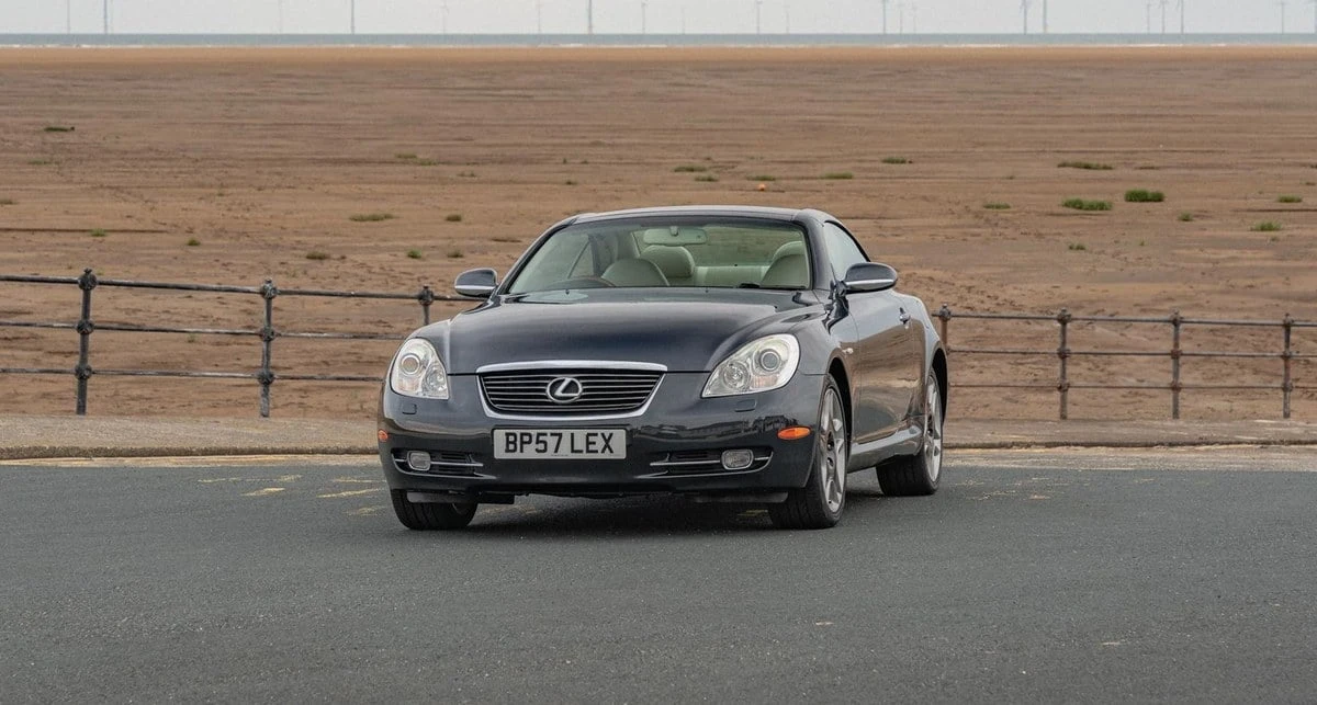 2007 Lexus SC430 - Image 10 of 30