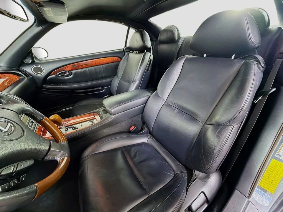 2007 Lexus SC430 - Image 12 of 21