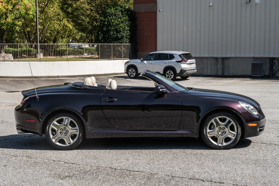 2007 Lexus SC430 - Image 9 of 31