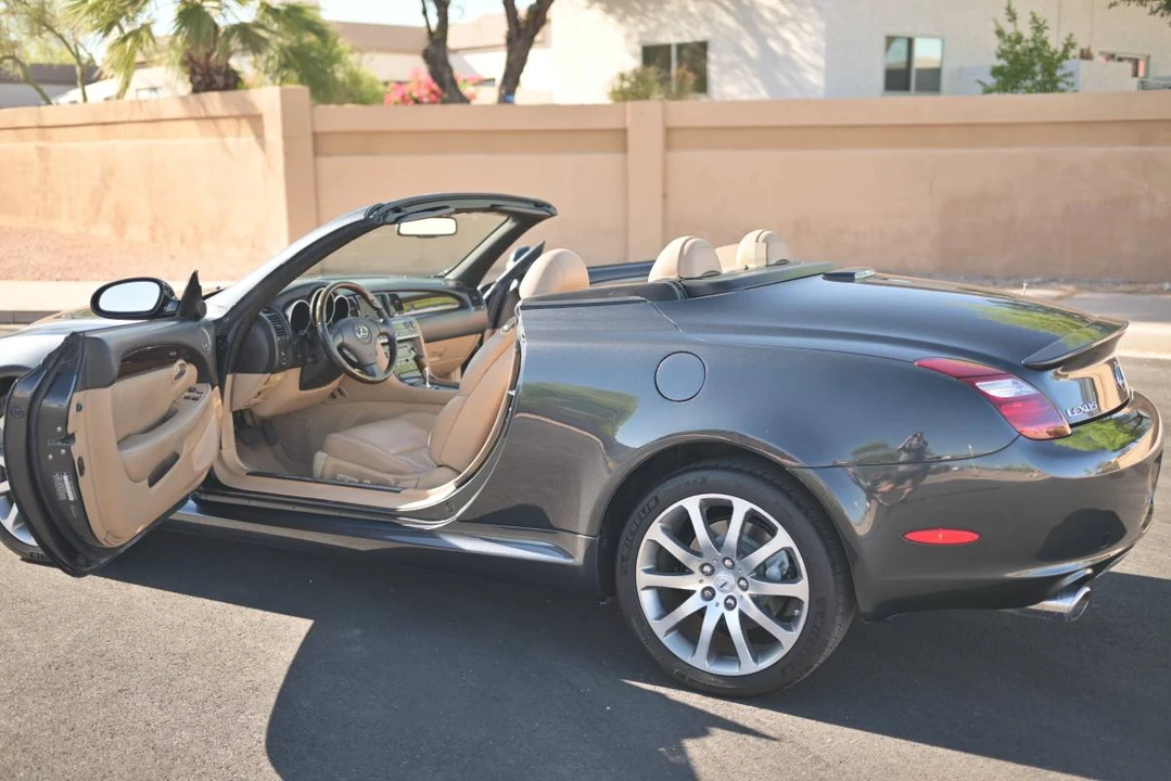 2007 Lexus SC430 - Image 13 of 15