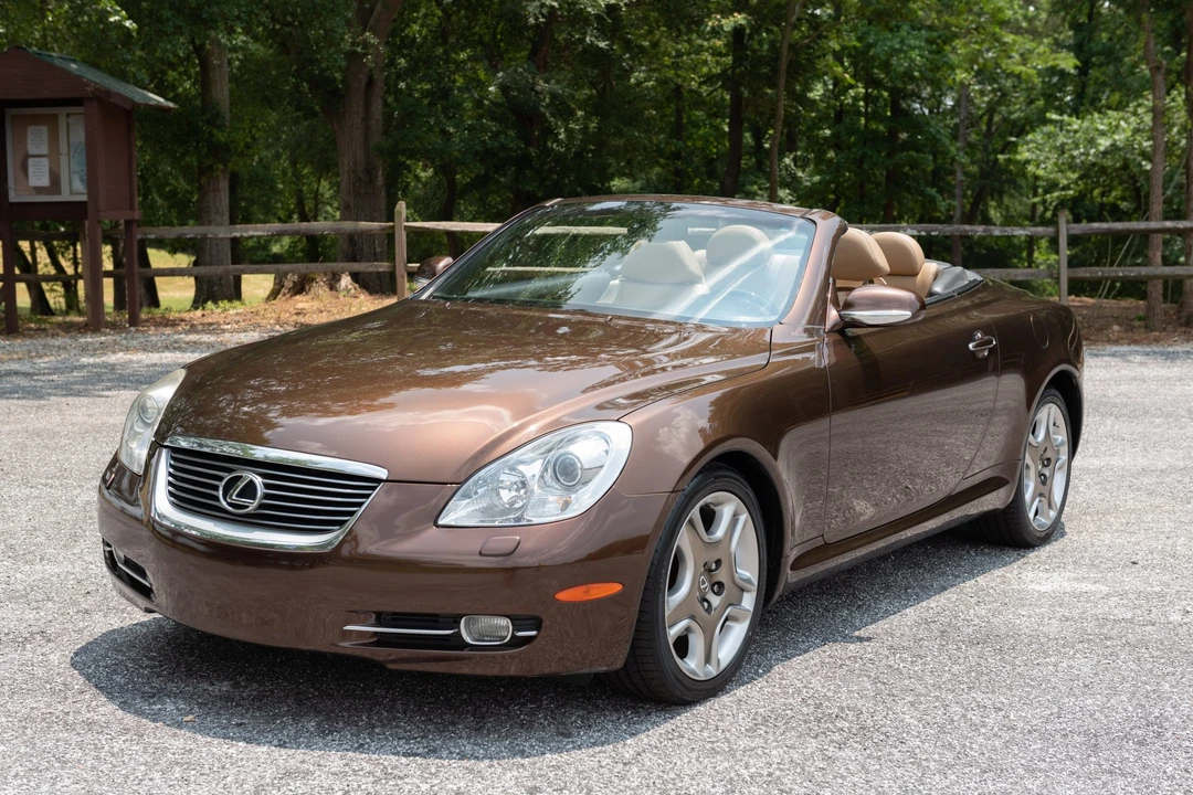 2007 Lexus SC430 - Image 2 of 31