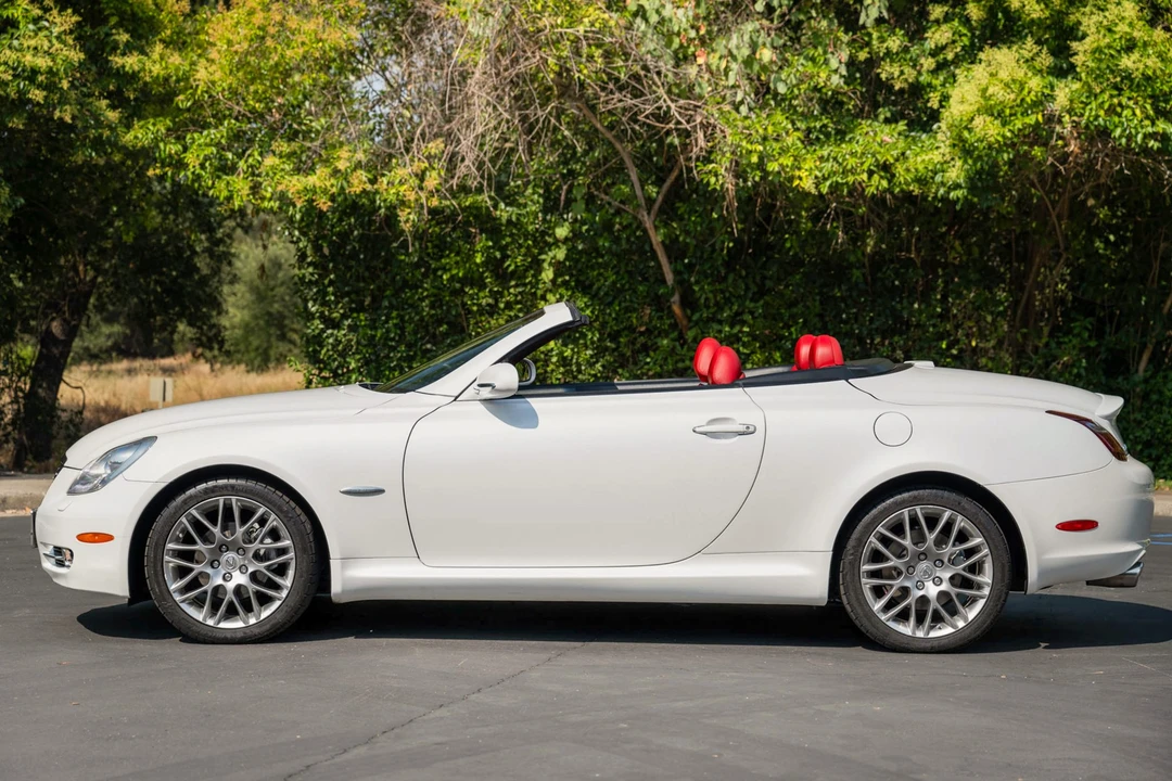 2007 Lexus SC430 - Image 10 of 31