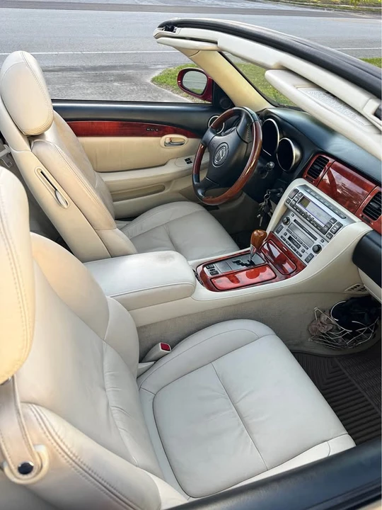 2007 Lexus SC430 - Image 8 of 10