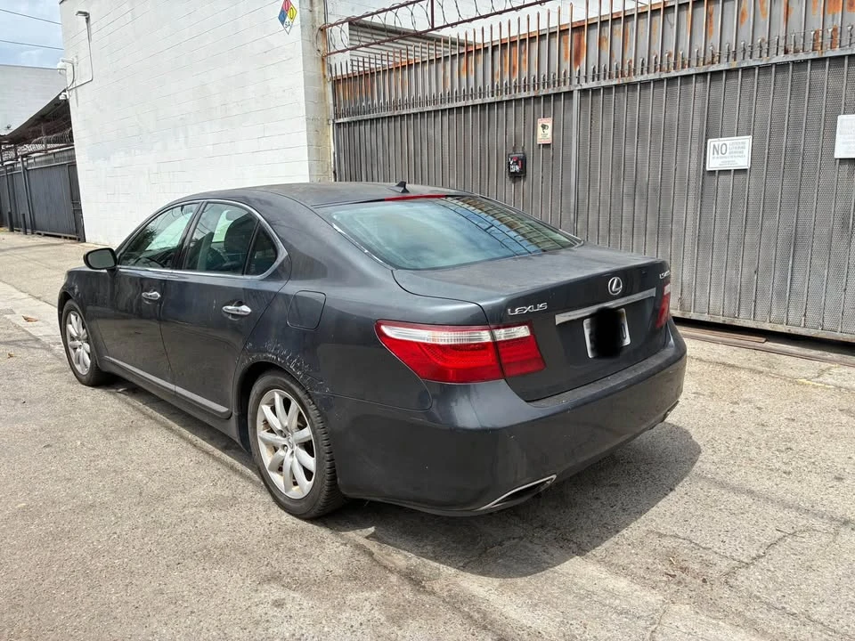 2007 Lexus LS 4th Gen - Image 2 of 9