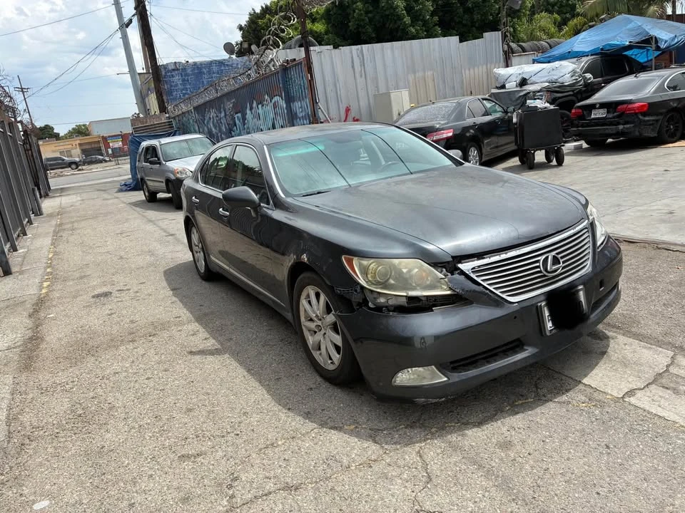 2007 Lexus LS 4th Gen - Image 5 of 9