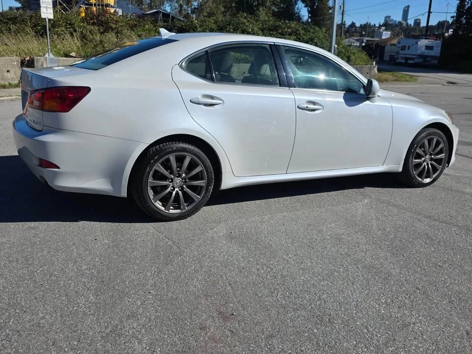 2007 Lexus IS 2nd Gen - Image 13 of 17