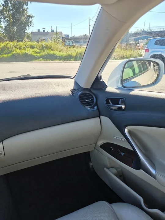 2007 Lexus IS 2nd Gen - Image 12 of 17