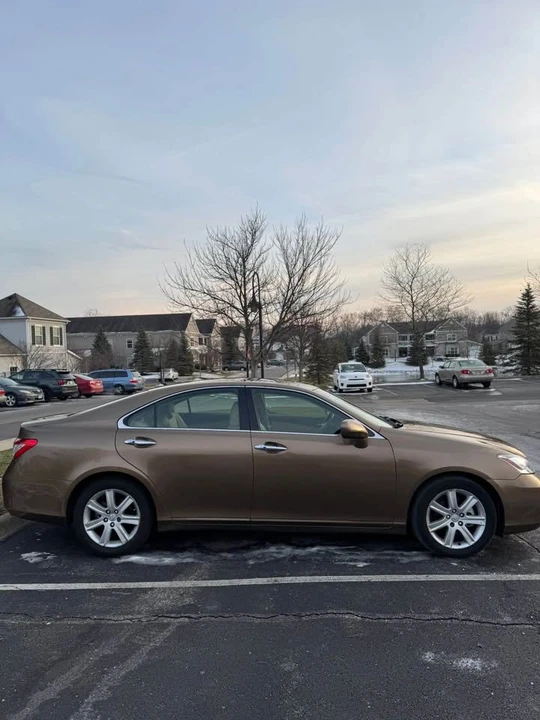 2007 Lexus ES 5th Gen - Image 9 of 10