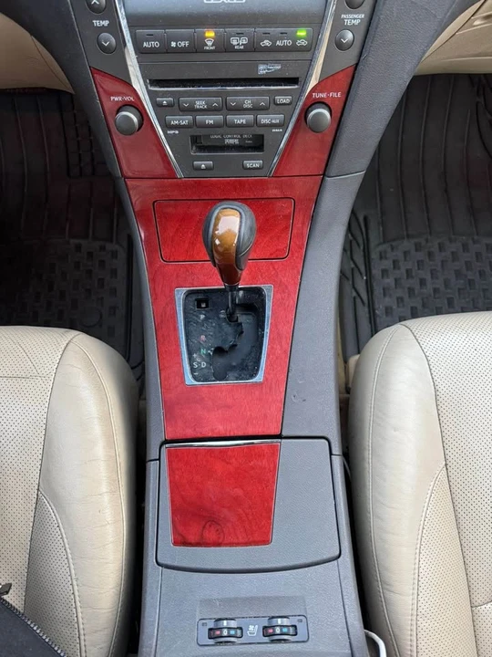 2007 Lexus ES 5th Gen - Image 8 of 10