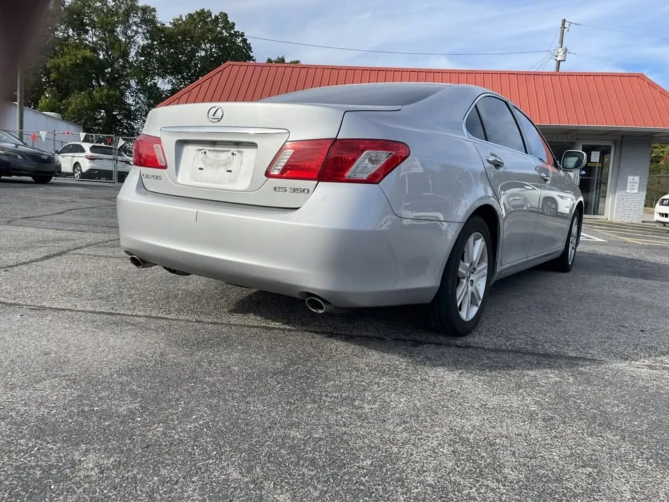 2007 Lexus ES 5th Gen - Image 2 of 2