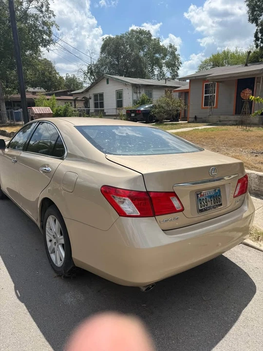 2007 Lexus ES 5th Gen - Image 3 of 7