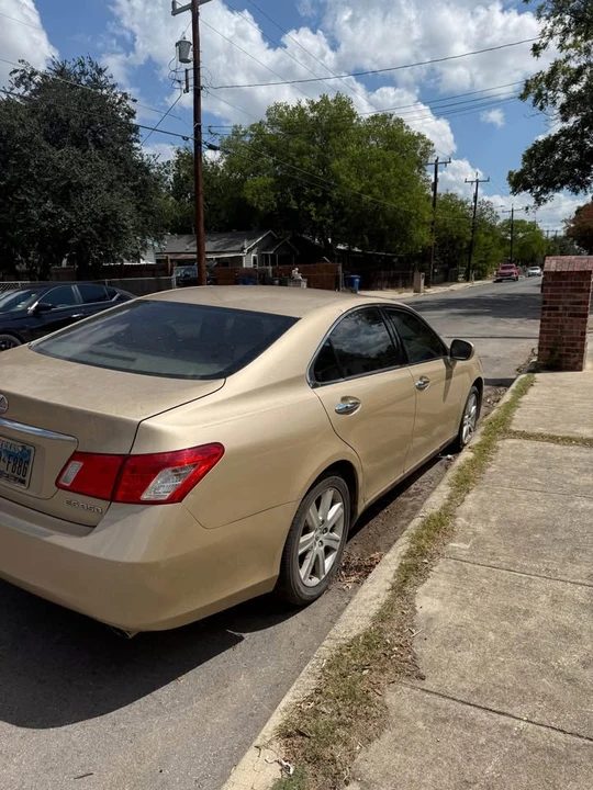 2007 Lexus ES 5th Gen - Image 4 of 7