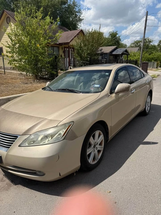 2007 Lexus ES 5th Gen - Image 2 of 7
