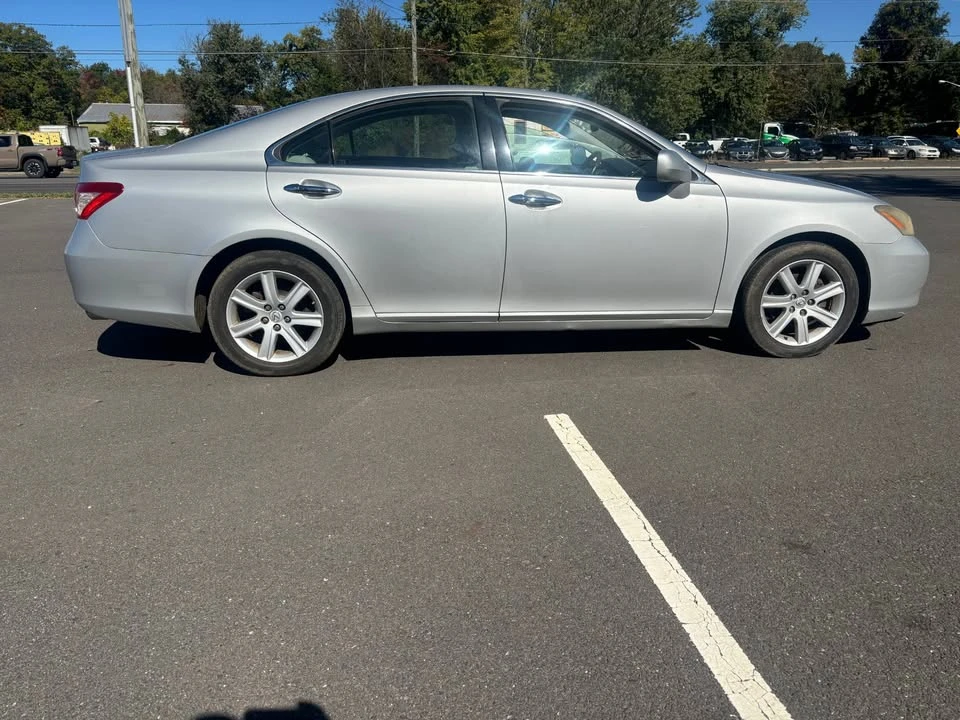2007 Lexus ES 5th Gen - Image 5 of 17