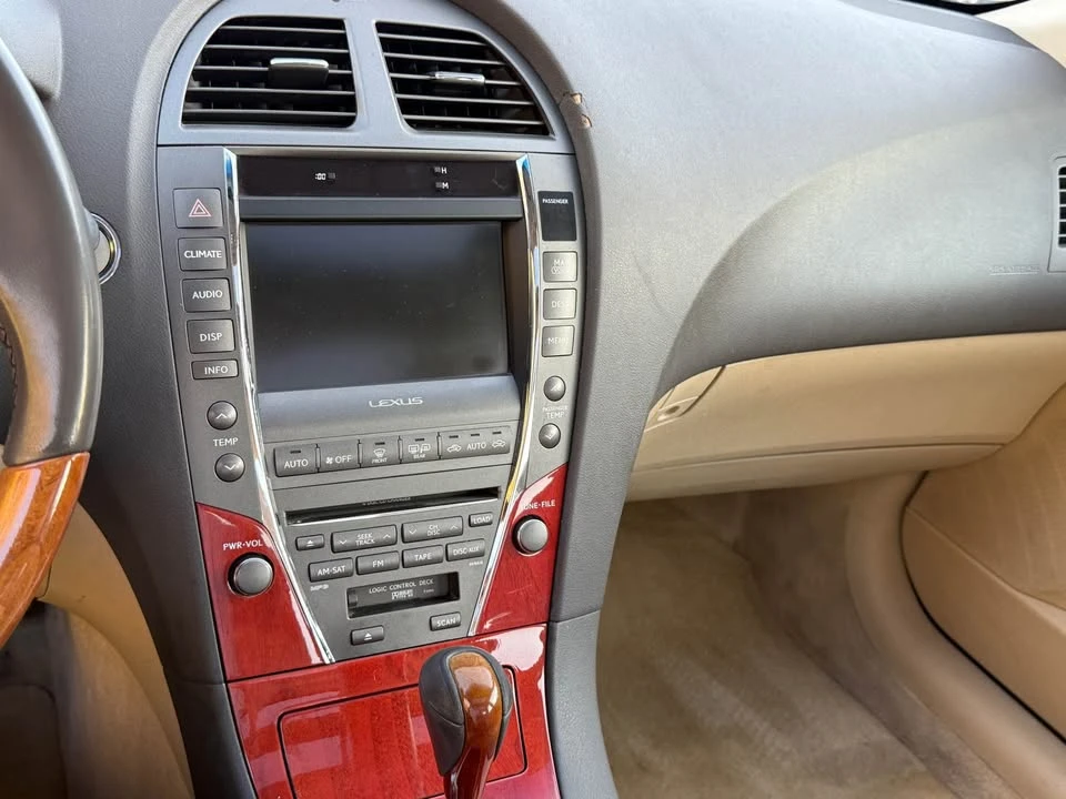 2007 Lexus ES 5th Gen - Image 9 of 13