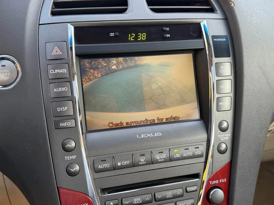 2007 Lexus ES 5th Gen - Image 10 of 13