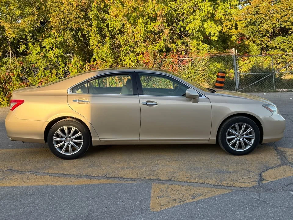 2007 Lexus ES 5th Gen - Image 5 of 13