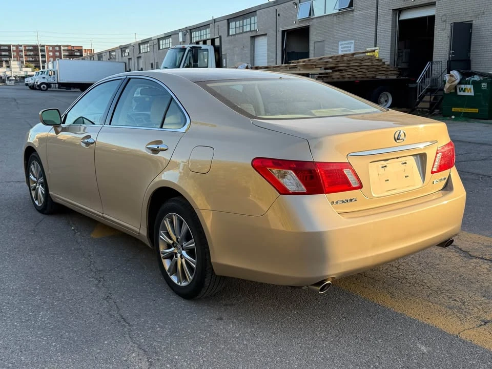 2007 Lexus ES 5th Gen - Image 3 of 13