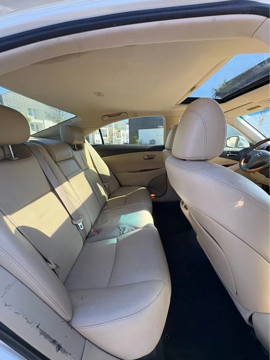 2007 Lexus ES 5th Gen - Image 11 of 14
