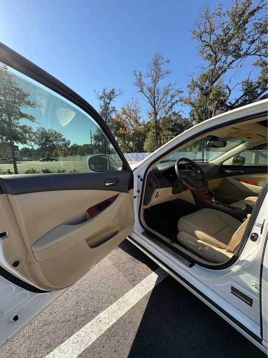 2007 Lexus ES 5th Gen - Image 8 of 14