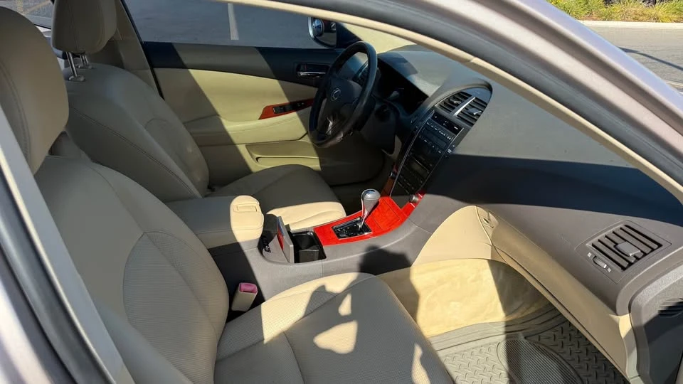 2007 Lexus ES 5th Gen - Image 14 of 16