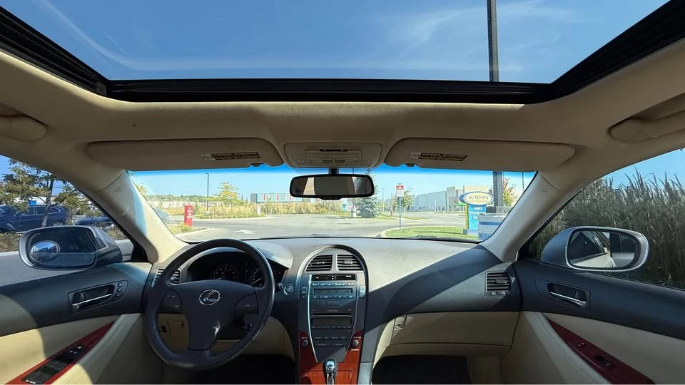 2007 Lexus ES 5th Gen - Image 12 of 16