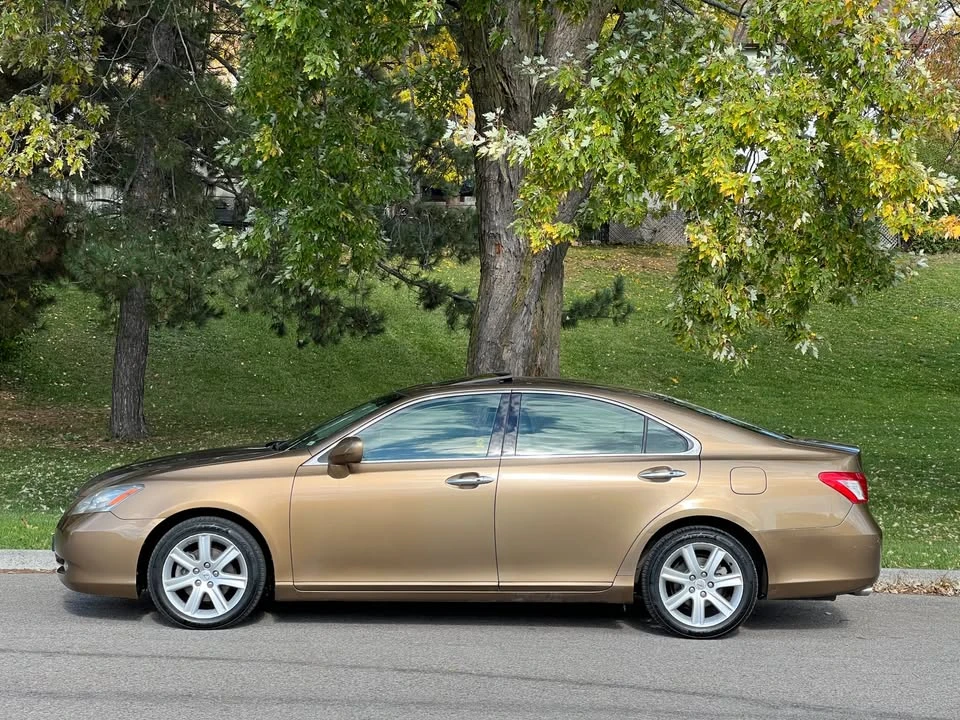 2007 Lexus ES 5th Gen - Image 9 of 20