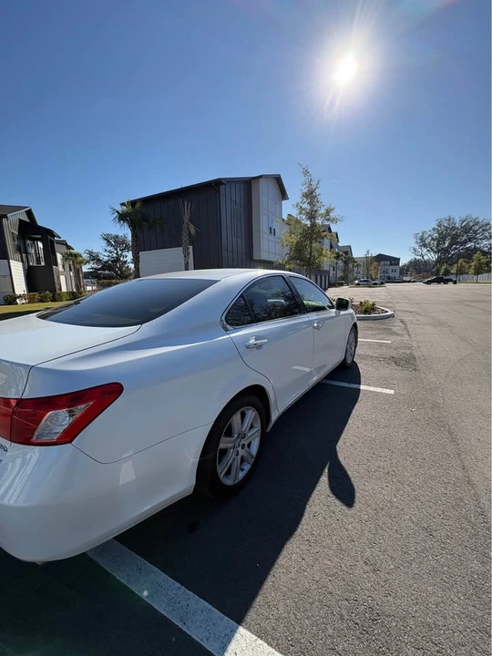 2007 Lexus ES 5th Gen - Image 4 of 14