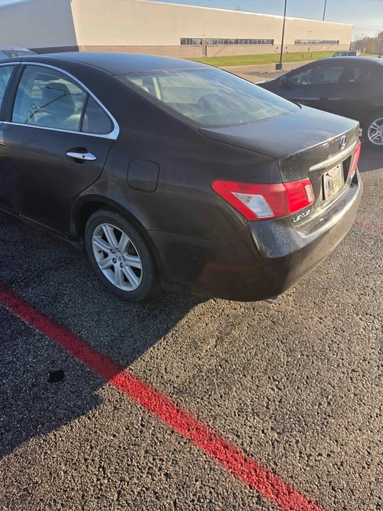 2007 Lexus ES 5th Gen - Image 4 of 11