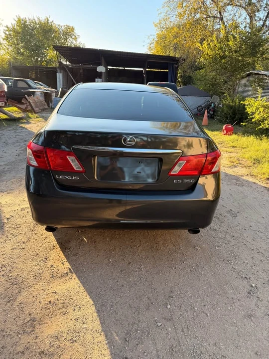2007 Lexus ES 4th Gen - Image 4 of 10