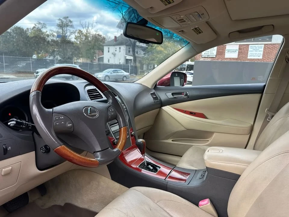 2007 Lexus ES 5th Gen - Image 8 of 19