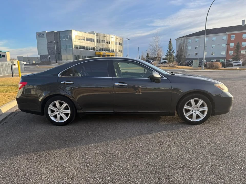 2007 Lexus ES 5th Gen - Image 3 of 17