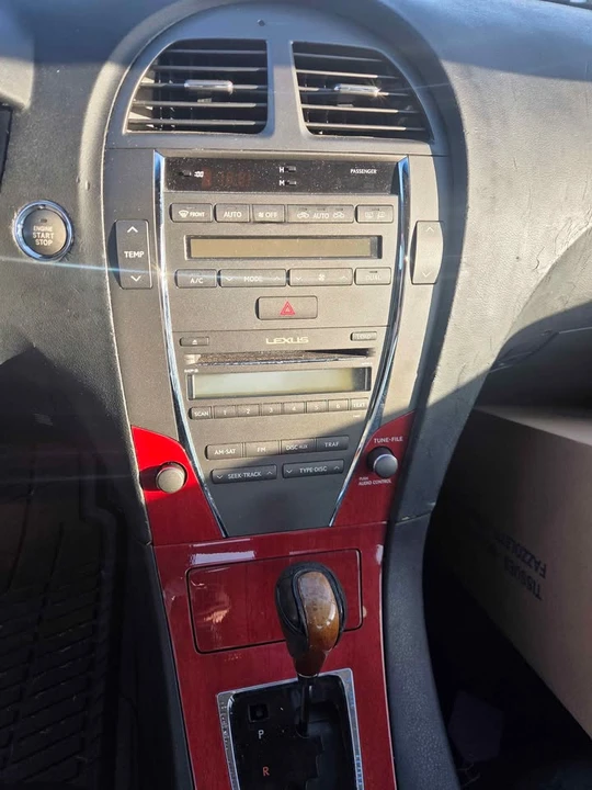 2007 Lexus ES 5th Gen - Image 9 of 11