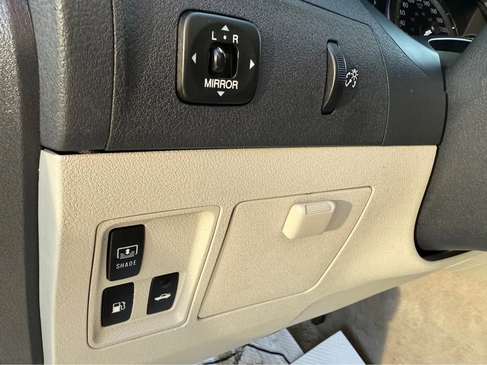 2007 Lexus ES 5th Gen - Image 13 of 17
