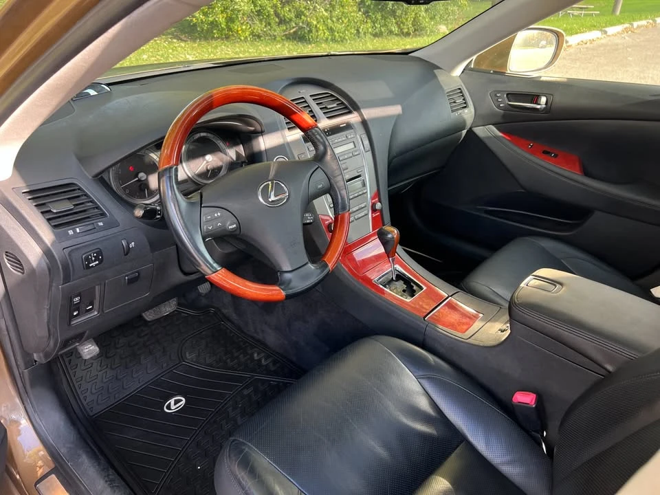 2007 Lexus ES 5th Gen - Image 10 of 20