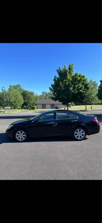 2007 Lexus ES 5th Gen - Image 2 of 9