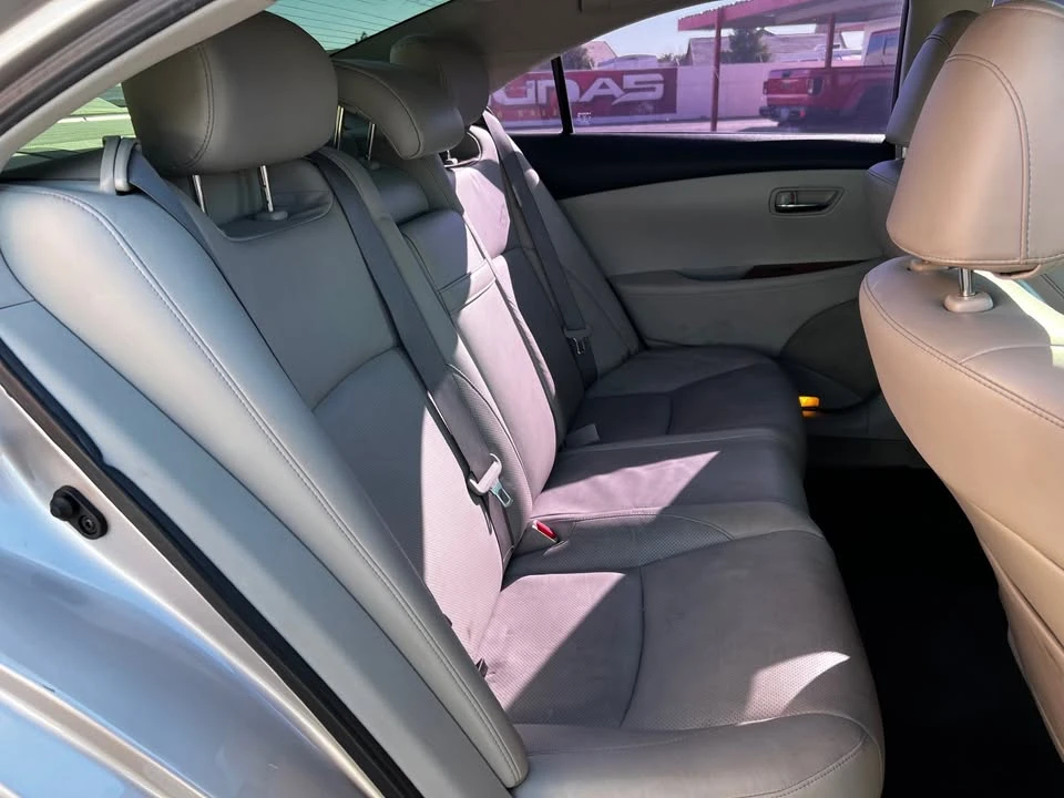 2007 Lexus ES 5th Gen - Image 4 of 6