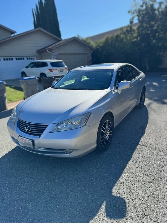 2007 Lexus ES 5th Gen - Image 2 of 19