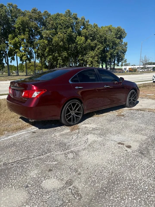 2007 Lexus ES 5th Gen - Image 4 of 10
