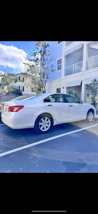2007 Lexus ES 5th Gen - Image 9 of 10