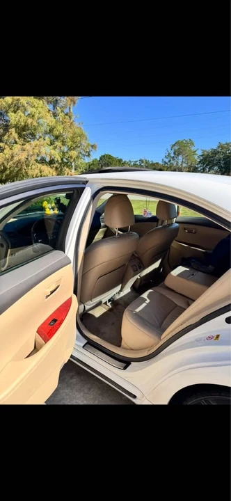 2007 Lexus ES 5th Gen - Image 5 of 10