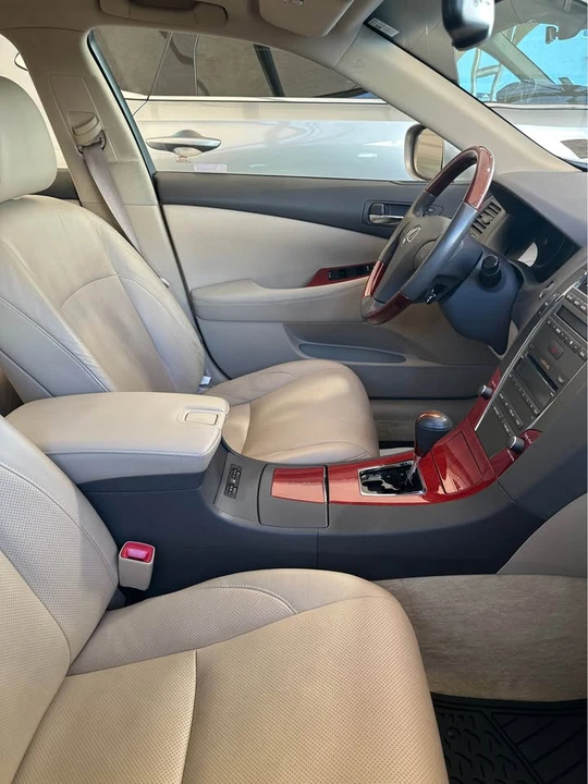2007 Lexus ES 4th Gen - Image 2 of 4