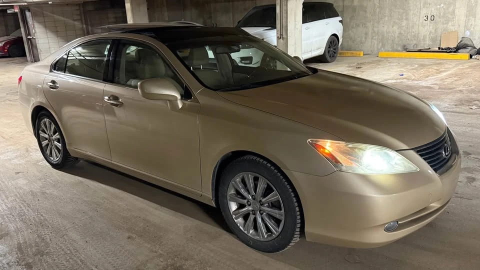 2007 Lexus ES 5th Gen - Image 11 of 15