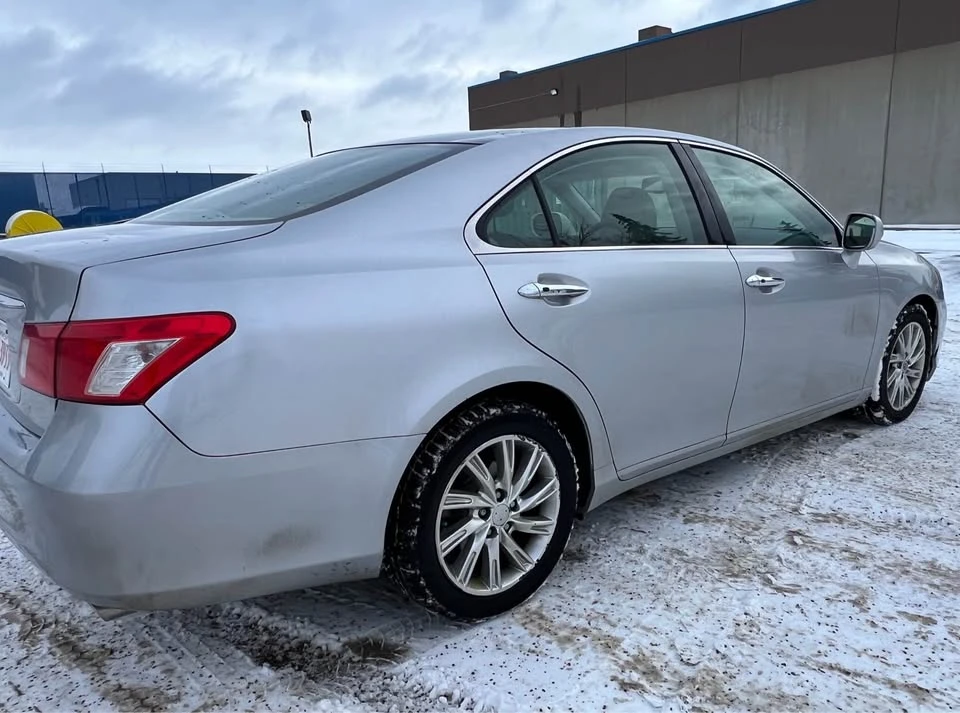 2007 Lexus ES 5th Gen - Image 8 of 9
