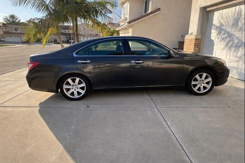 2007 Lexus ES 5th Gen - Image 3 of 3